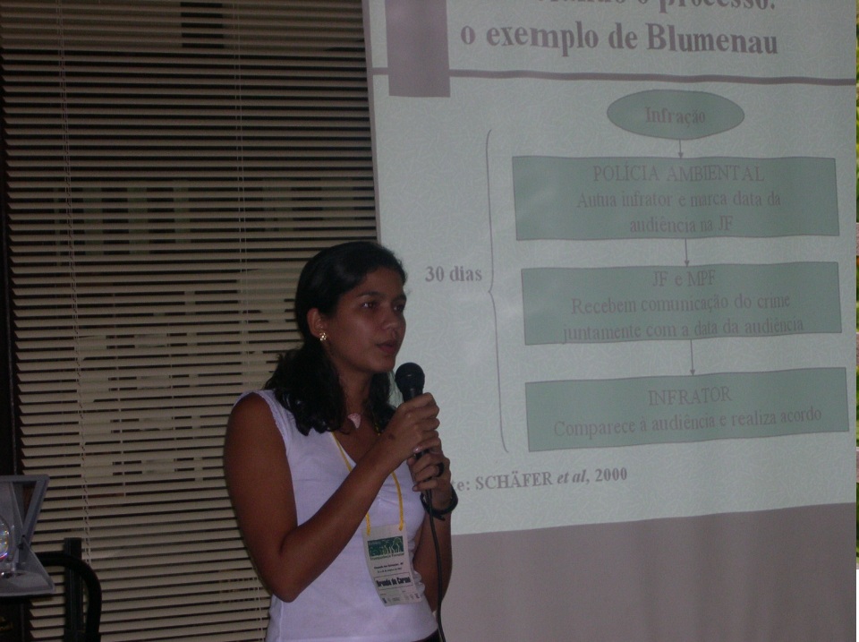 Brenda Brito, em 2003, ano em que entrou no Imazon (Foto: Arquivo Imazon)