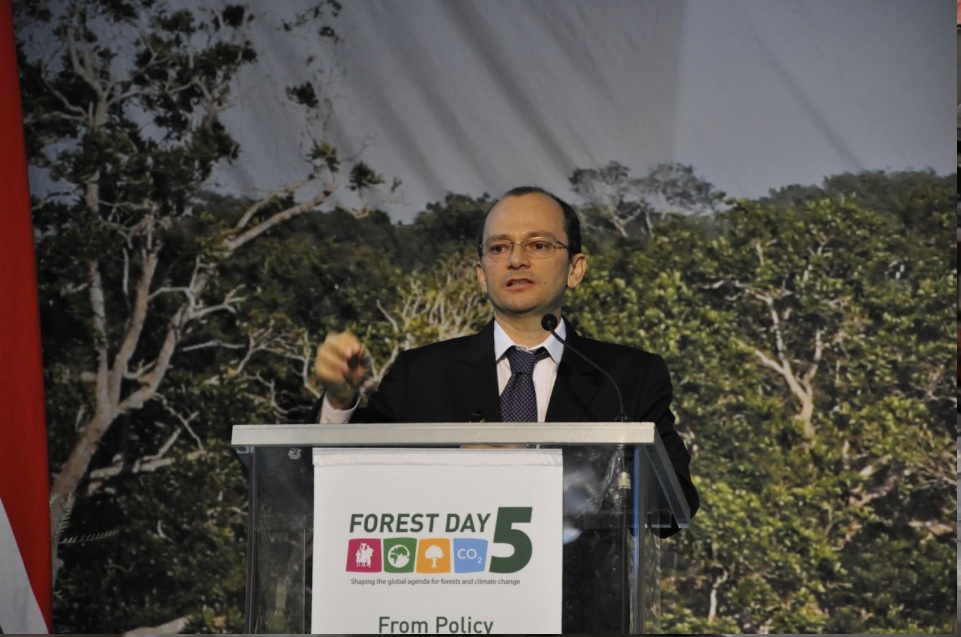 Pesquisador Paulo Barreto no evento Forest Day, em 2011 (Foto: Arquivo Imazon)